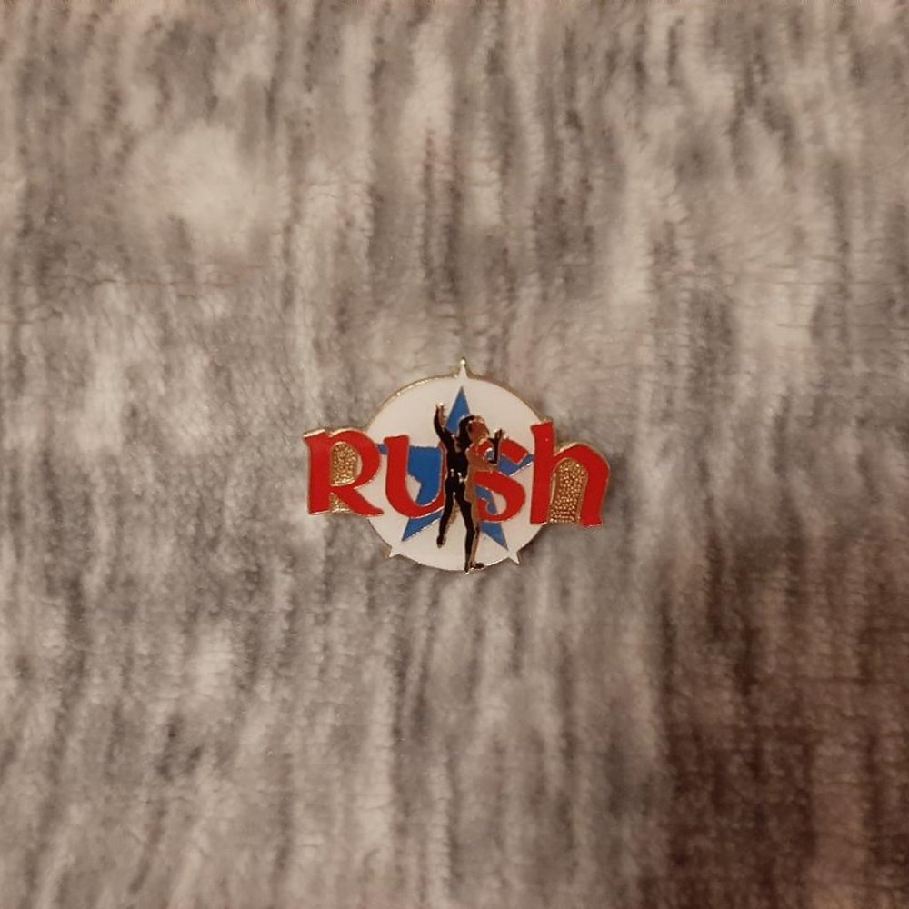 Set of 5 retro buttons and pins - Picture 2 of 6